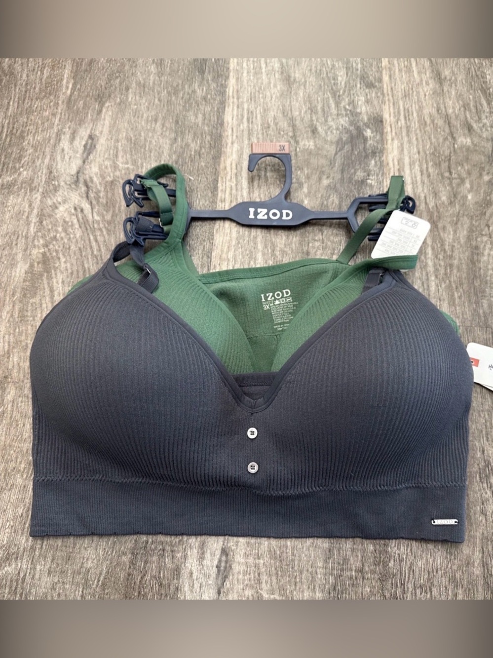 2 NWT Izod Wireless Seamless Comfort Bra 42D-DD Sage & Gray Ribbed Faux Buttons